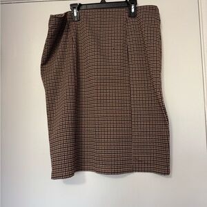 Elegant Houndstooth Pencil Skirt